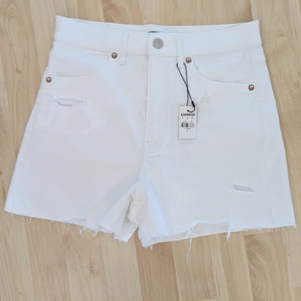 Brand New Size 6 Express Bright White Distressed Jean Shorts 4 Pockets